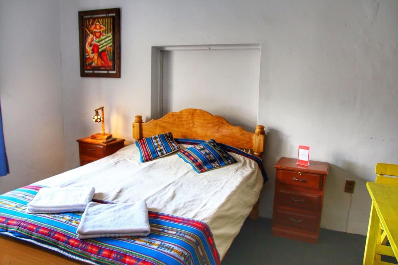 Jaguar House Hostel Cochabamba Exterior photo